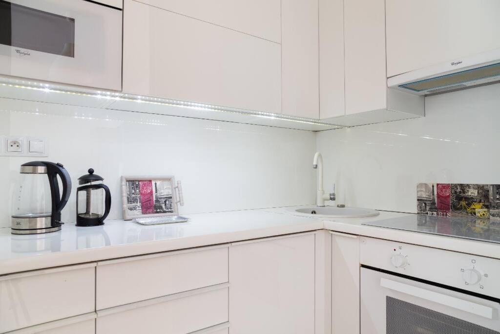 Great Tourist And Business Apartment Bratislava Buitenkant foto
