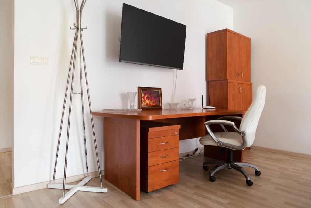 Great Tourist And Business Apartment Bratislava Buitenkant foto